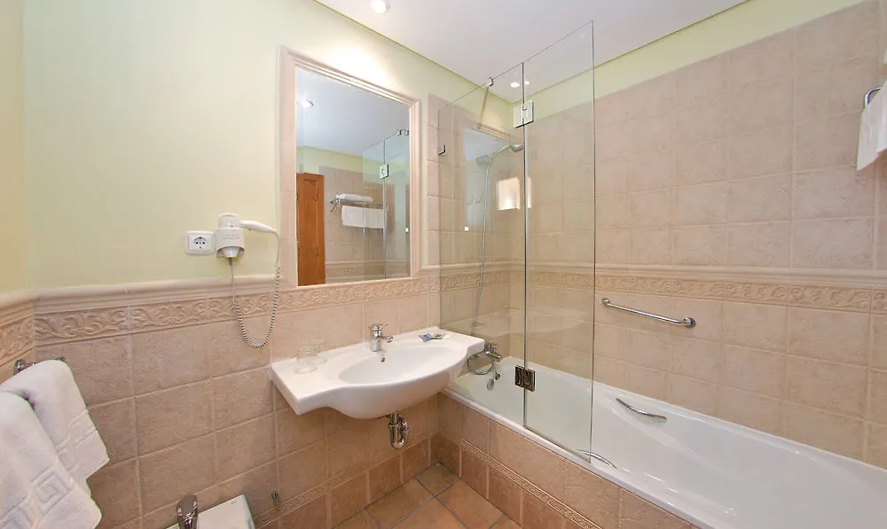 Apartamentos Vista Real Alcaidesa